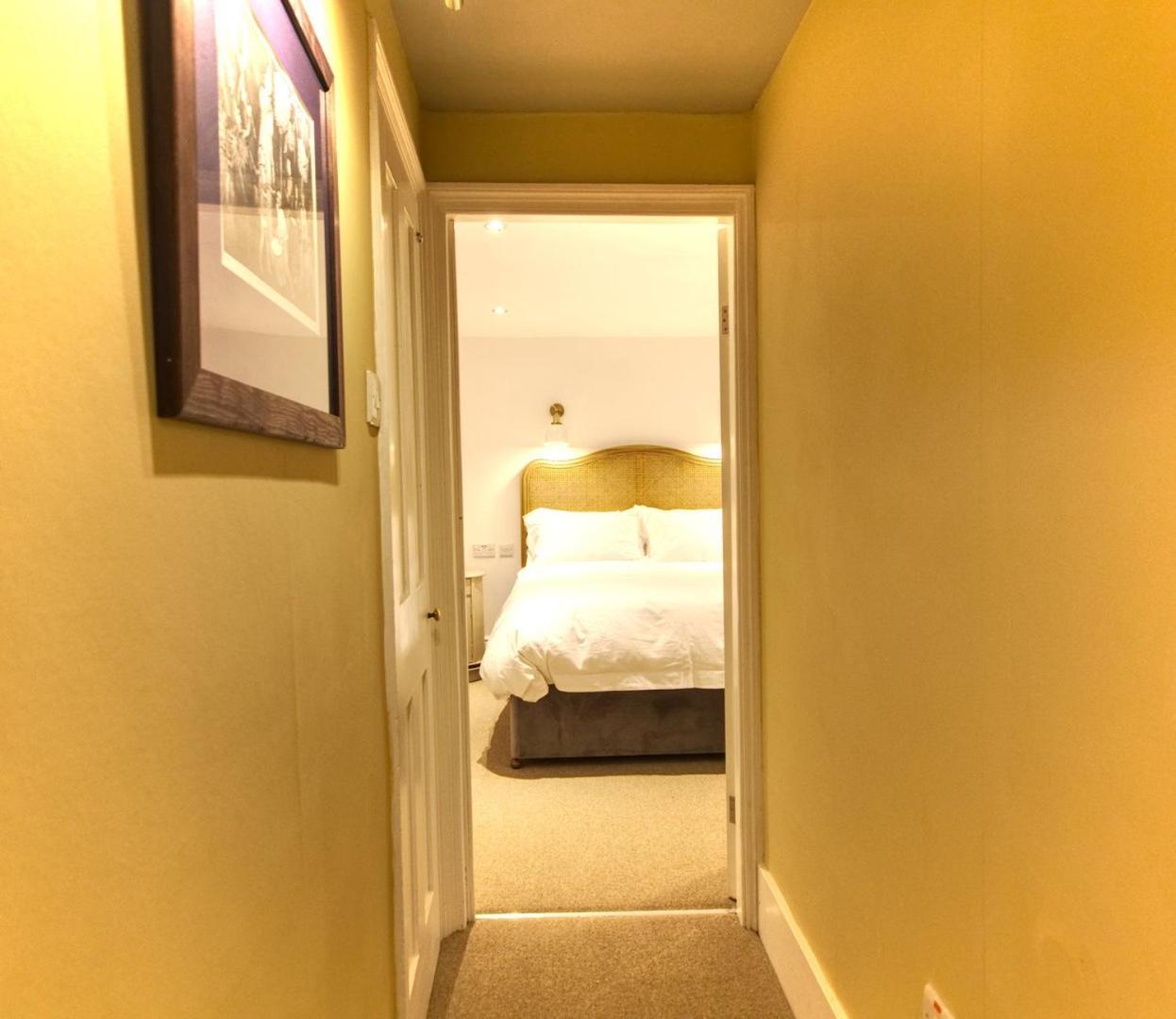 The Artists Retreat - Hastings Apartment Bagian luar foto